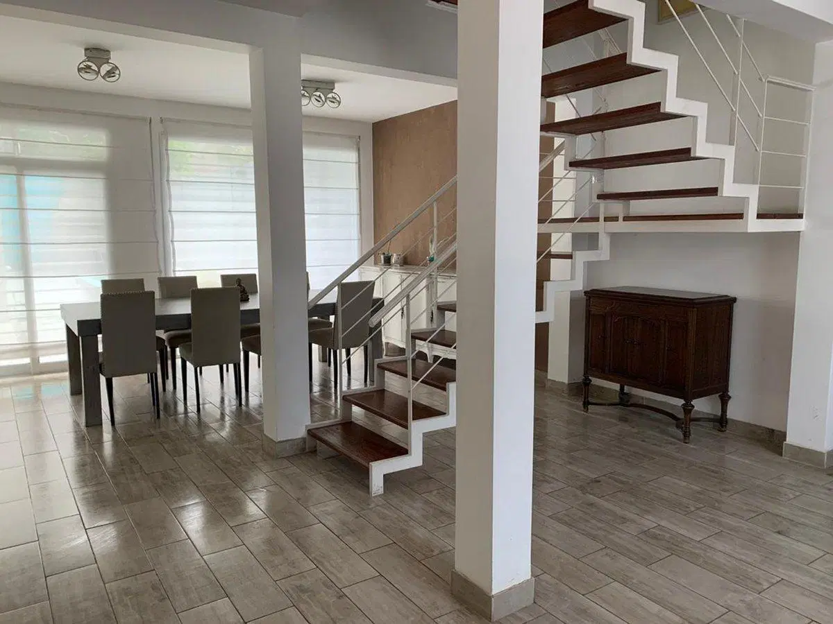 VENTA CASA OLIVOS 4 DORMITORIOS 5