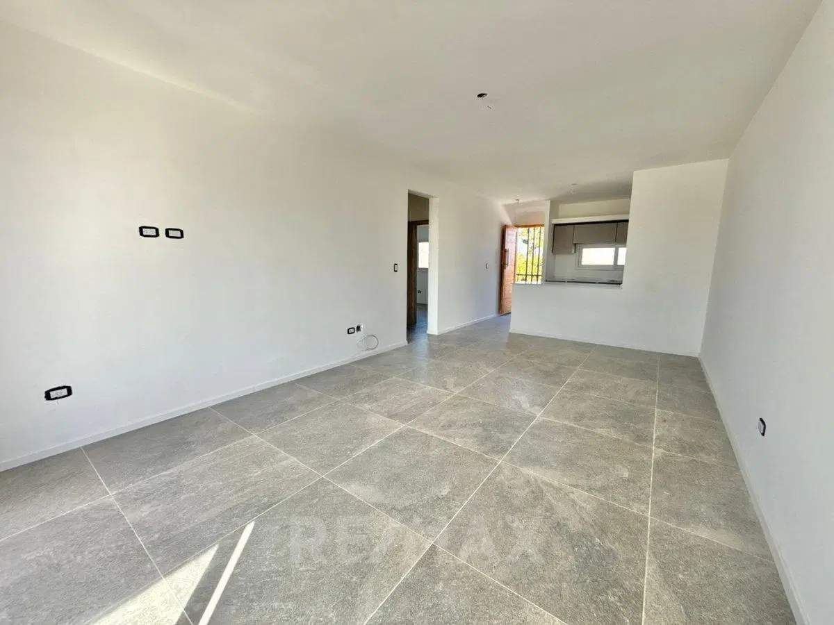 VENTA DPTO 3 AMB A ESTRENAR SARAVI PILAR 4