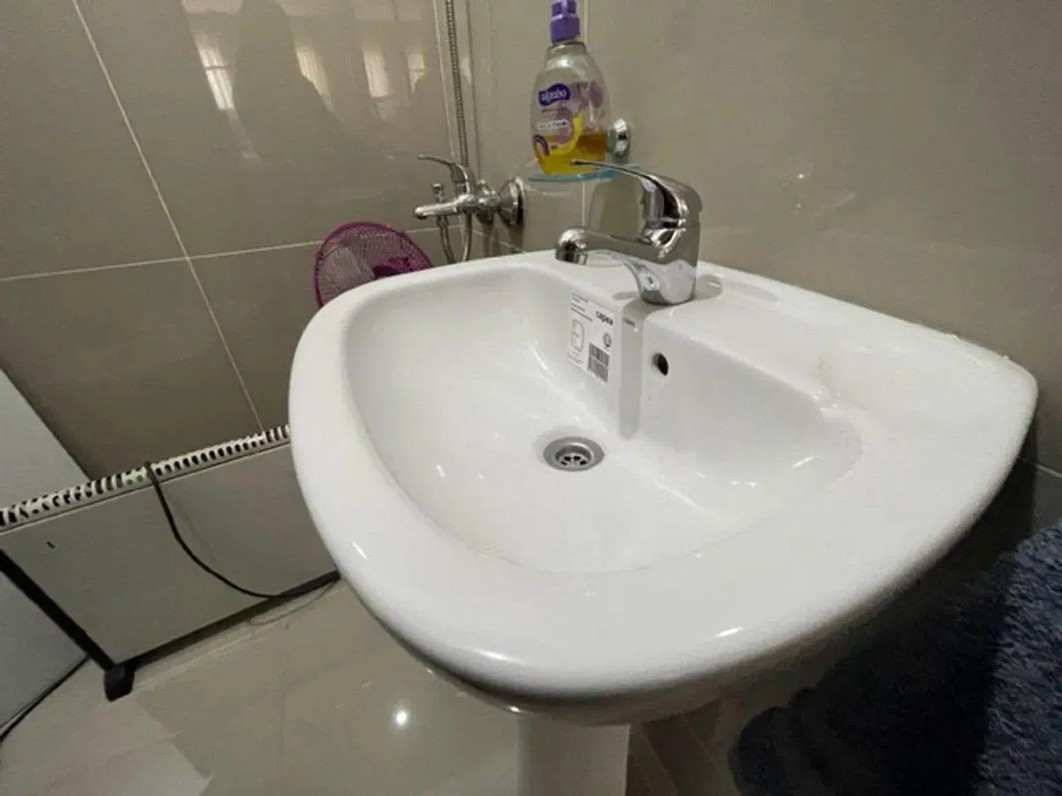 ALQUILER OFICINA 40 MTS2 PILAR VILLA MORRA 2