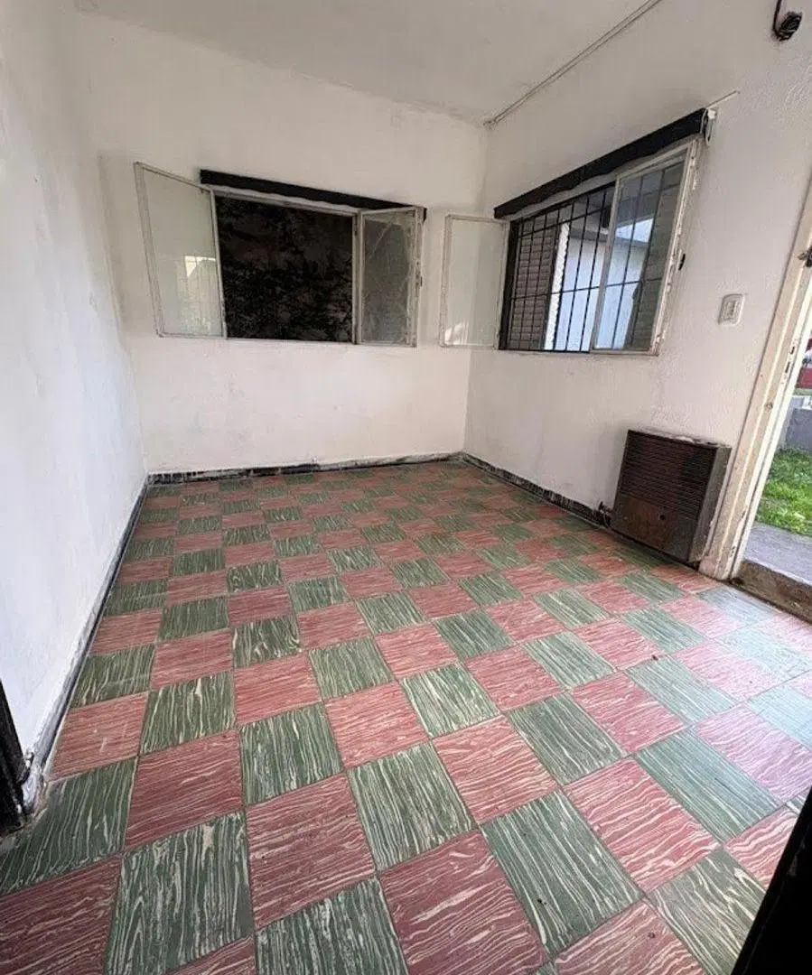 CASA - AMPLIO PARQUE - JOSÉ C. PAZ - APTO CREDITO 3