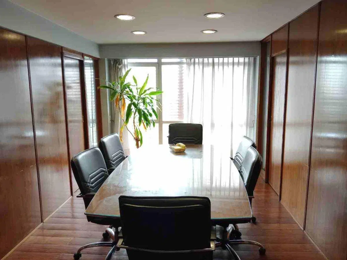 VENTA OFICINA MICROCENTRO 250MTRS DEL OBELISCO 5
