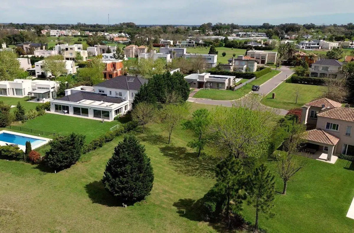 VENTA DE LOTE ESCOBAR HARAS SANTA MARIA LAS LOMAS 3