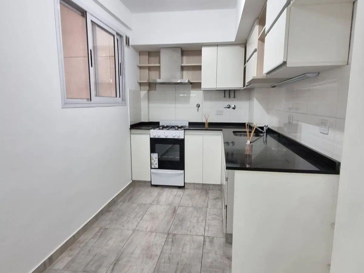 VENTA DEPARTAMENTO TRES AMBIENTES CABALLITO 2