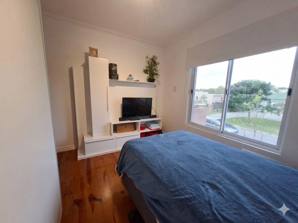 VENTA CASA 4 AMB SANTA GUADALUPE PILETA 2
