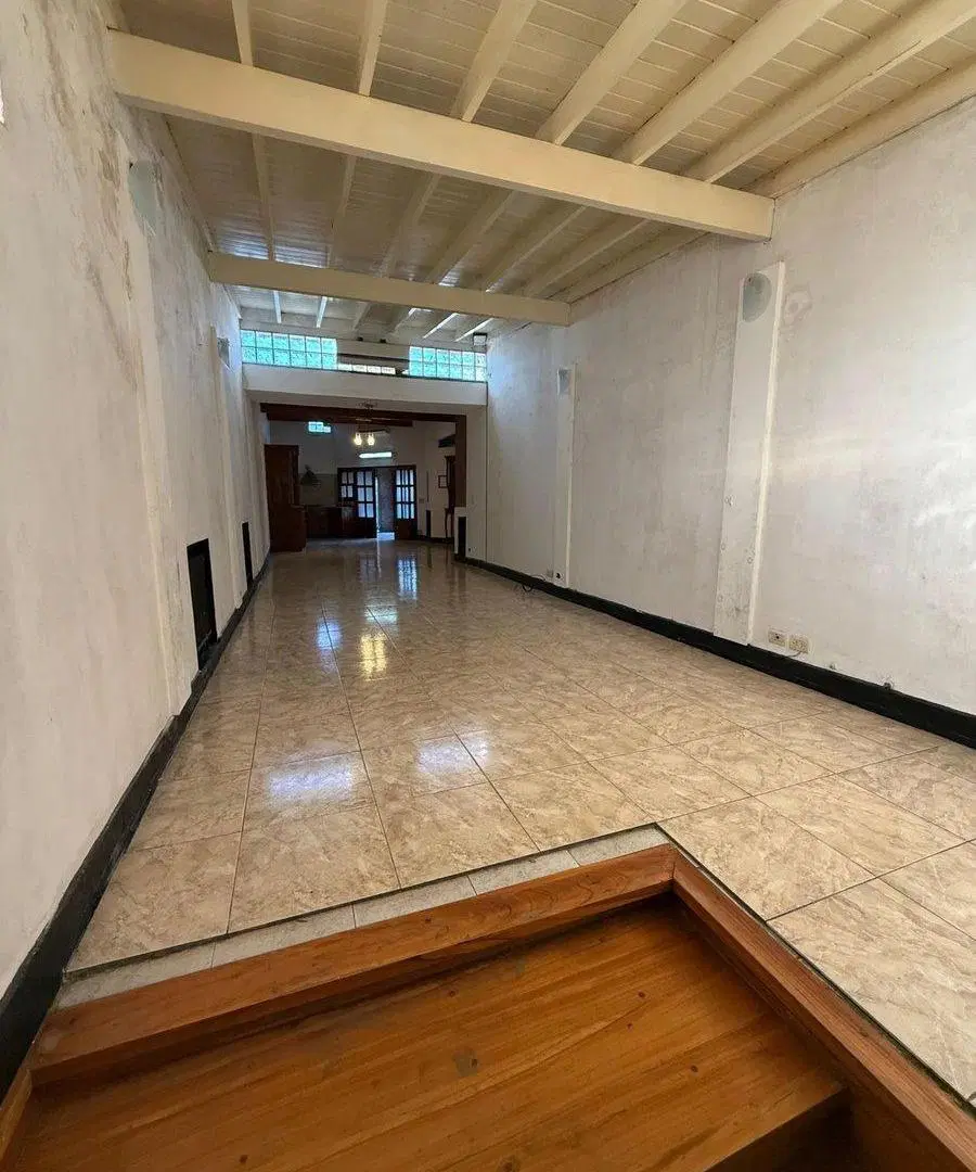 Casa Oficina Deposito y Cochera Centro Mercedes 3