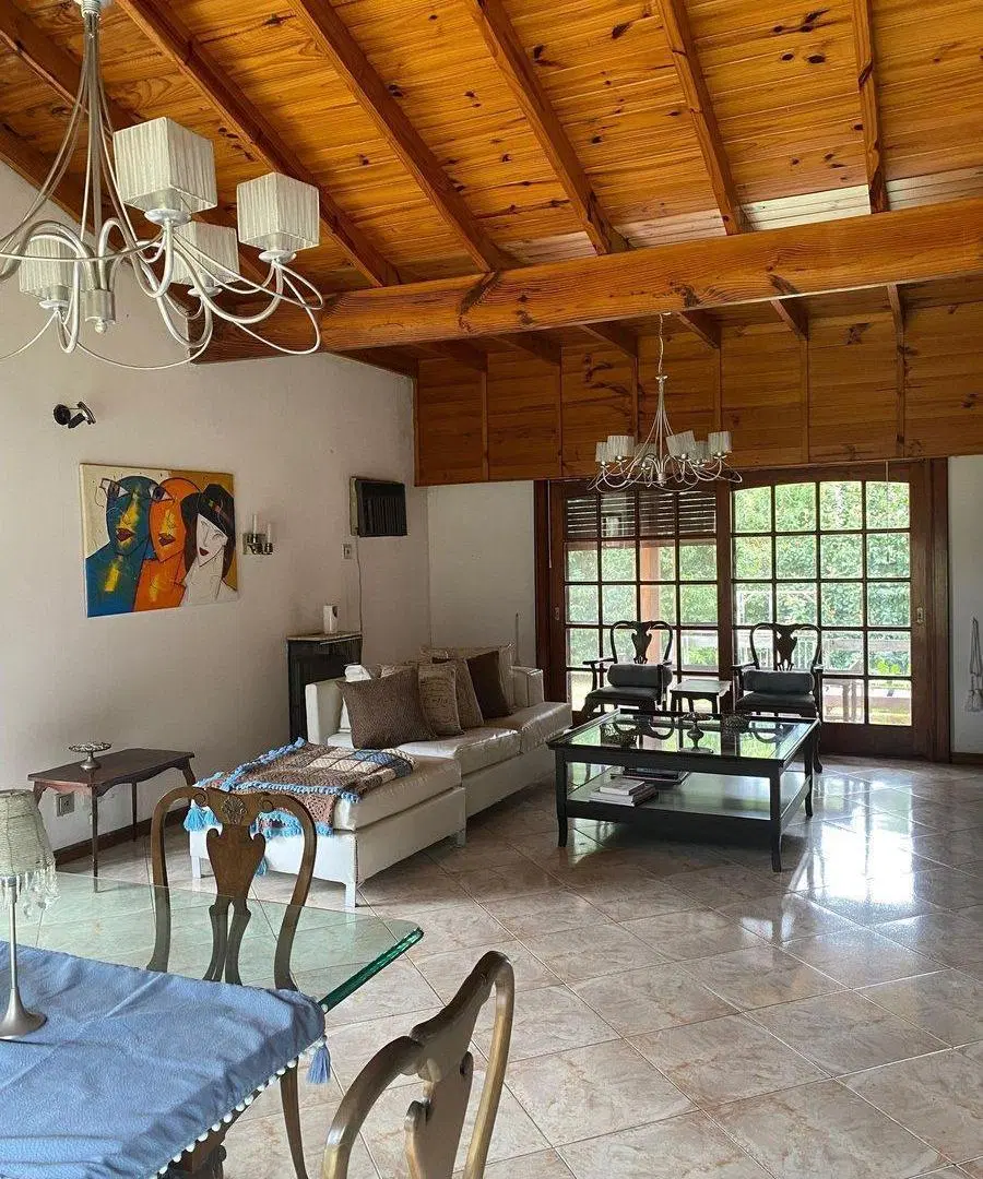 Venta casa en Las Brisas Country Club en Pilar 5
