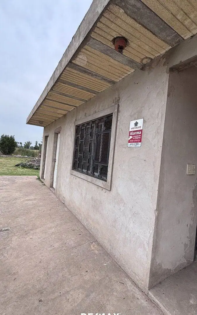 VENTA CASA CON DOS LOTES  DERQUI PILAR 5