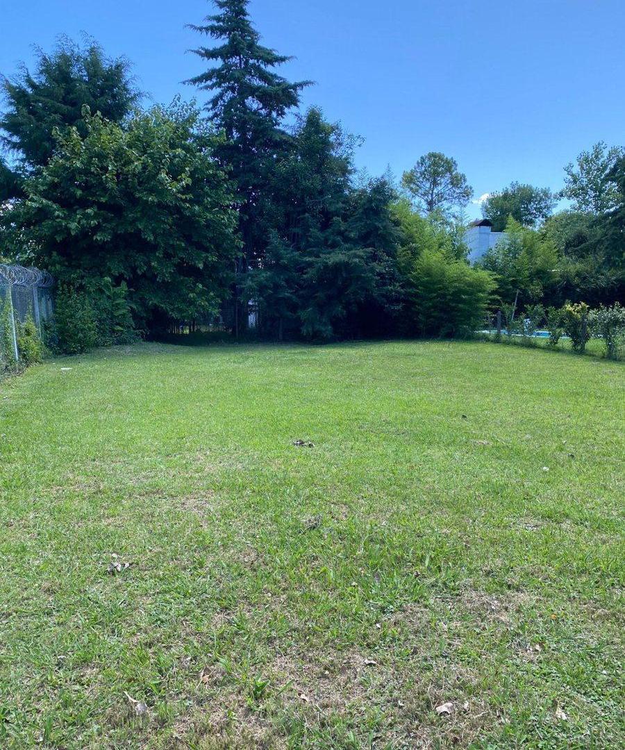 Venta de Lote en Pilar en Las Brisas Country Club