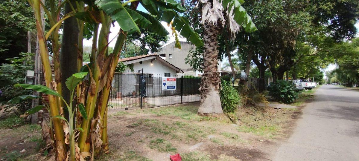 VENTA CASA 3 AMBIENTES EN DEL VISO CON COCHERA