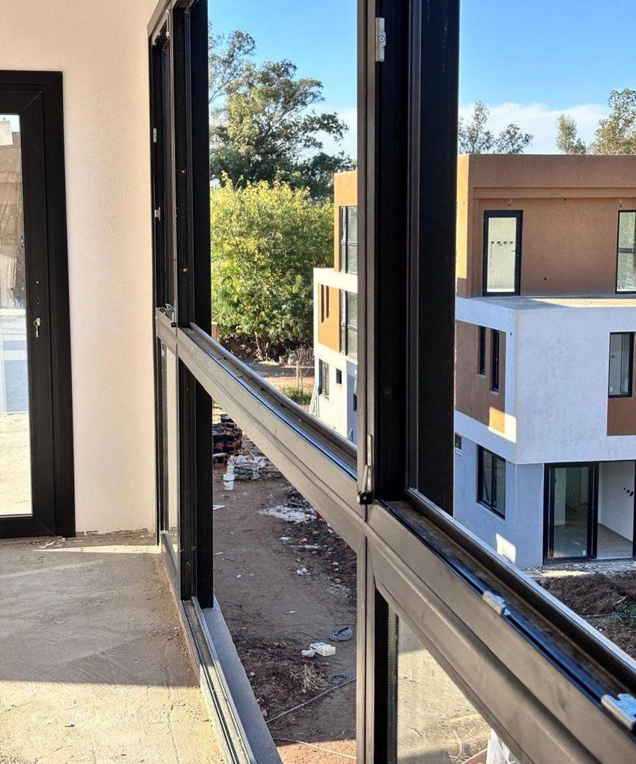 VENTA DPTO 2 AMB CON COCHERA A ESTRENAR BIO PILAR