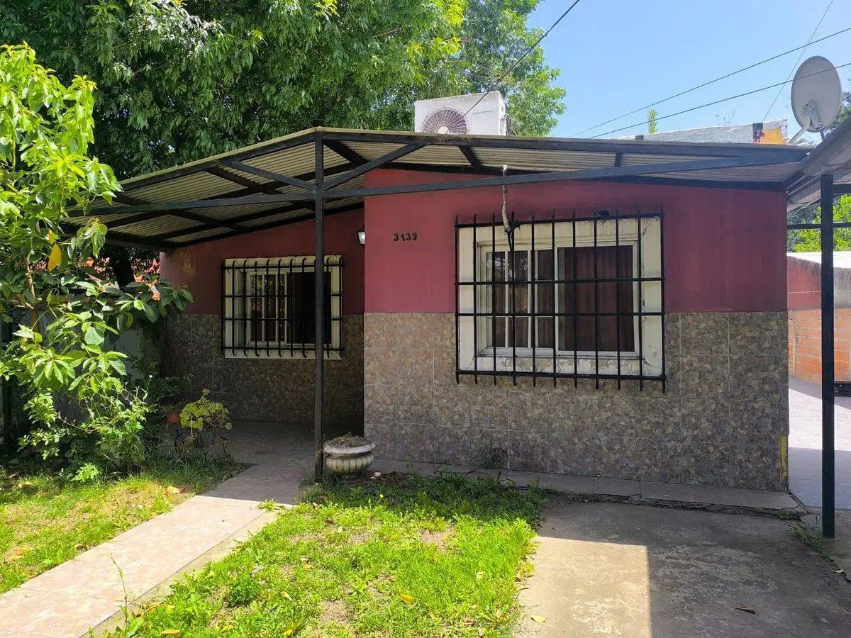 VENTA CASA A REFACCIONAR EN TORTUTIGAS 2