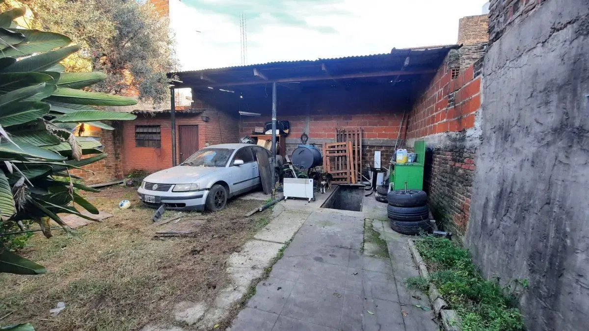 VENTA CASA 3 AMBIENTES VILLA BALLESTER A RECICLAR 8
