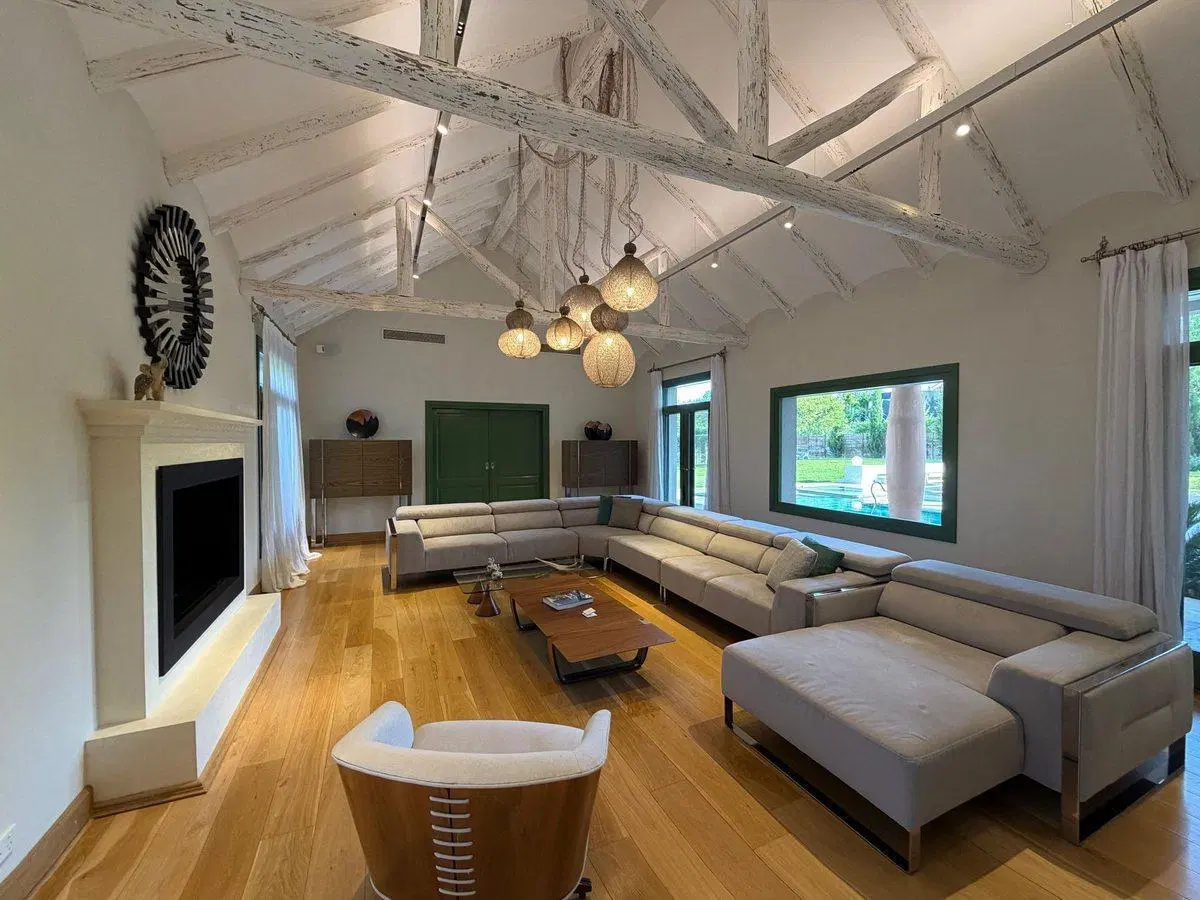 VENTA CASA 9 AMBIENTES LOS LAGARTOS PILAR 5