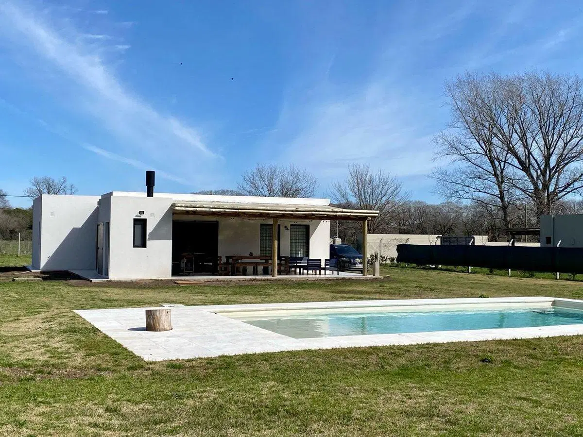 VENTA CASA 4 AMBIENTES FREIXAS PILAR PILETA Y PQE. 3