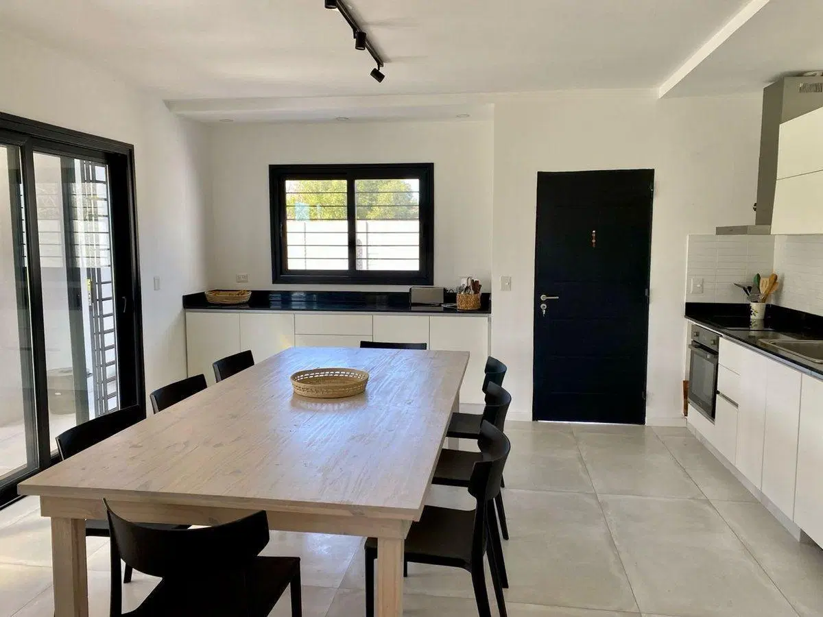 VENTA CASA 4 AMBIENTES FREIXAS PILAR PILETA Y PQE. 2