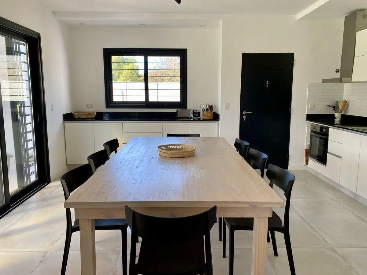VENTA CASA 4 AMBIENTES FREIXAS PILAR PILETA Y PQE. 4