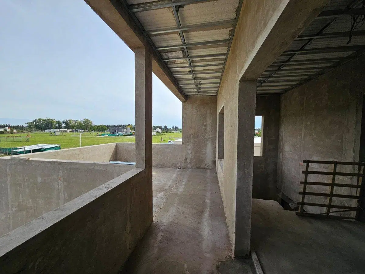VENTA CASA 5 AMB BARRIO MONET LOS CARDALES 4