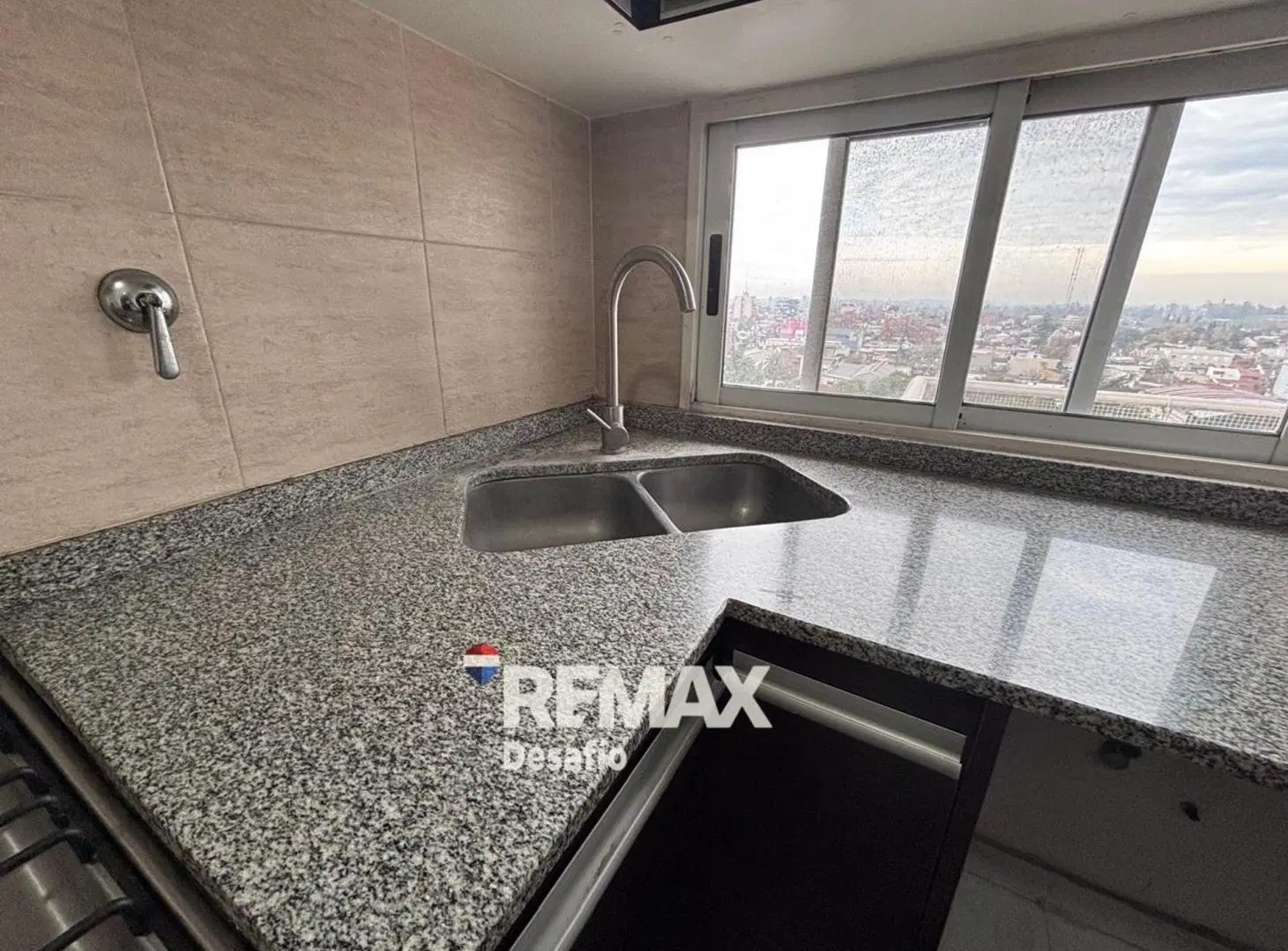 ALQUILER DEPARTAMENTO 2 AMBIENTES TORRES DEL PILAR 2