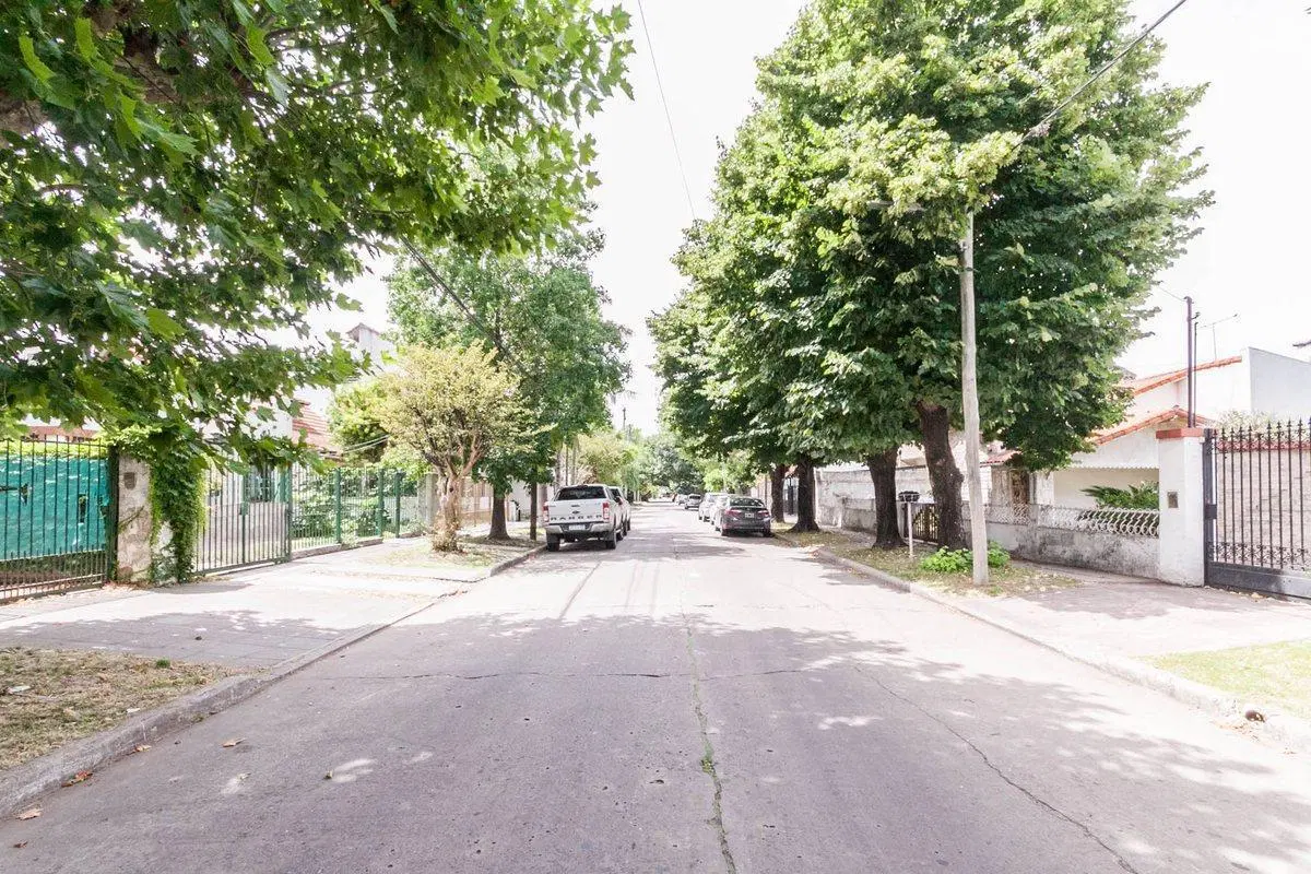 VENTA CASA 5 AMBIENTES EN TURDERA S/ LOTE 1000M2 2