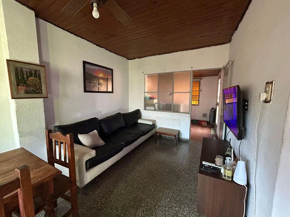 VENTA CASA 4 AMBIENTES SAN MARTIN COCHERA JARDIN 5