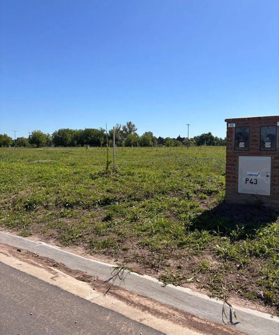 Venta Lote Barrio La Posta Pilar 388m2 4