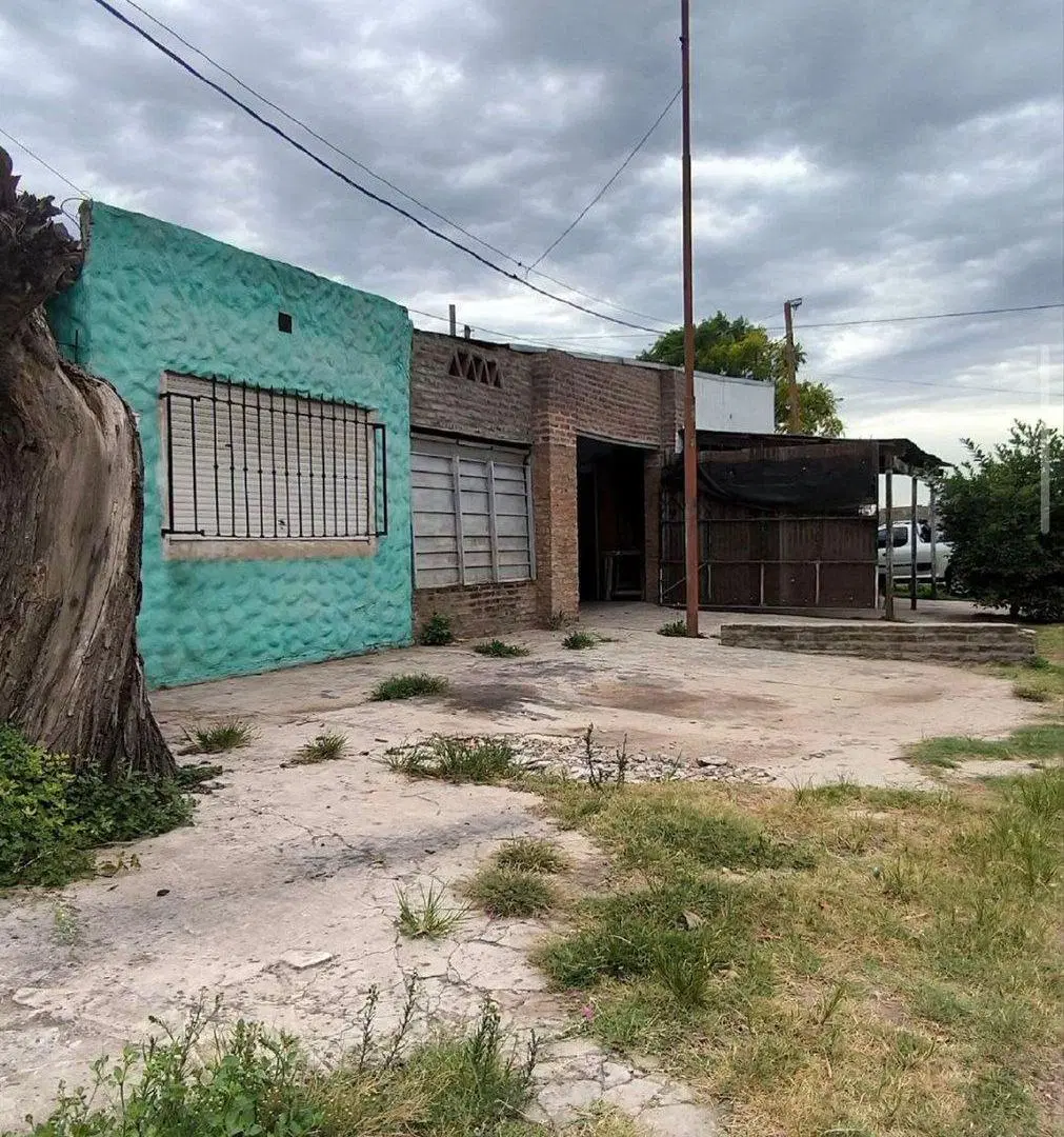 Venta Galpon o  Local mas Vivienda La Loma Lujan 3