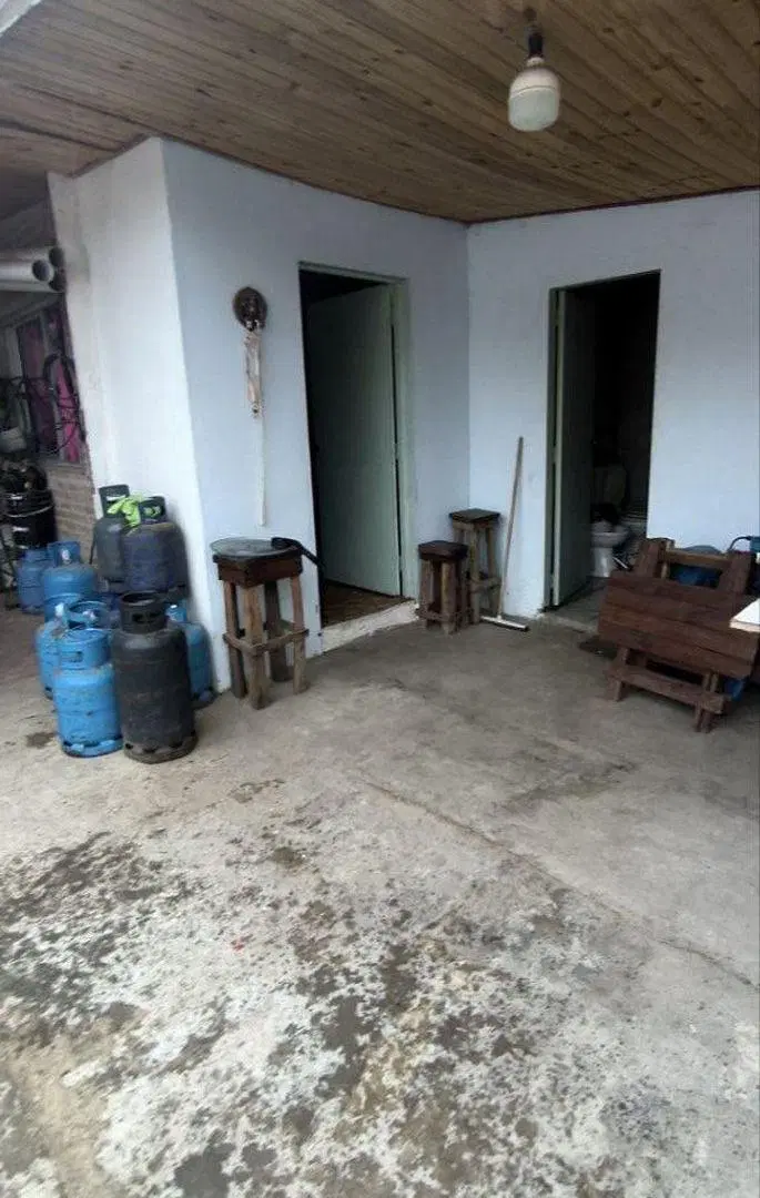 Venta Casa  Local  Estacionamiento  La Loma Lujan 5