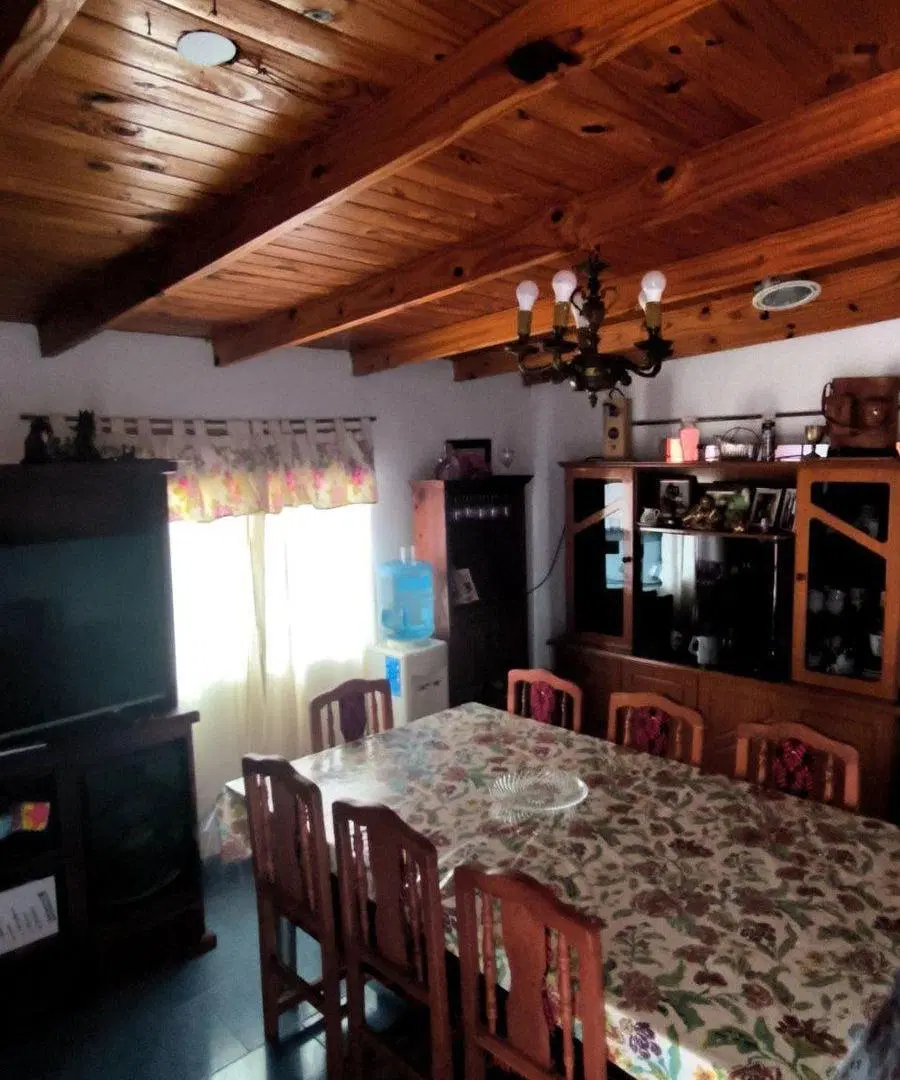 Venta Casa con Local Funcionanado La Loma Lujan 2