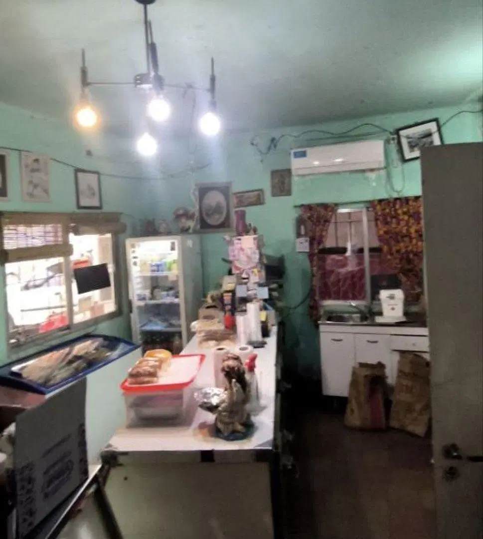 Venta Casa con Local Funcionanado La Loma Lujan 5