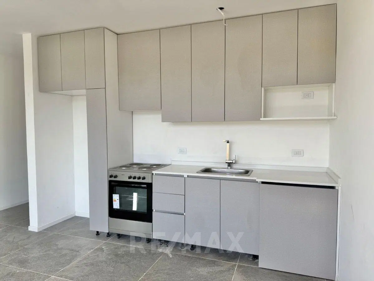 VENTA DPTO 2 amb 1er PISO SARAVI VILLAGE PILAR 5