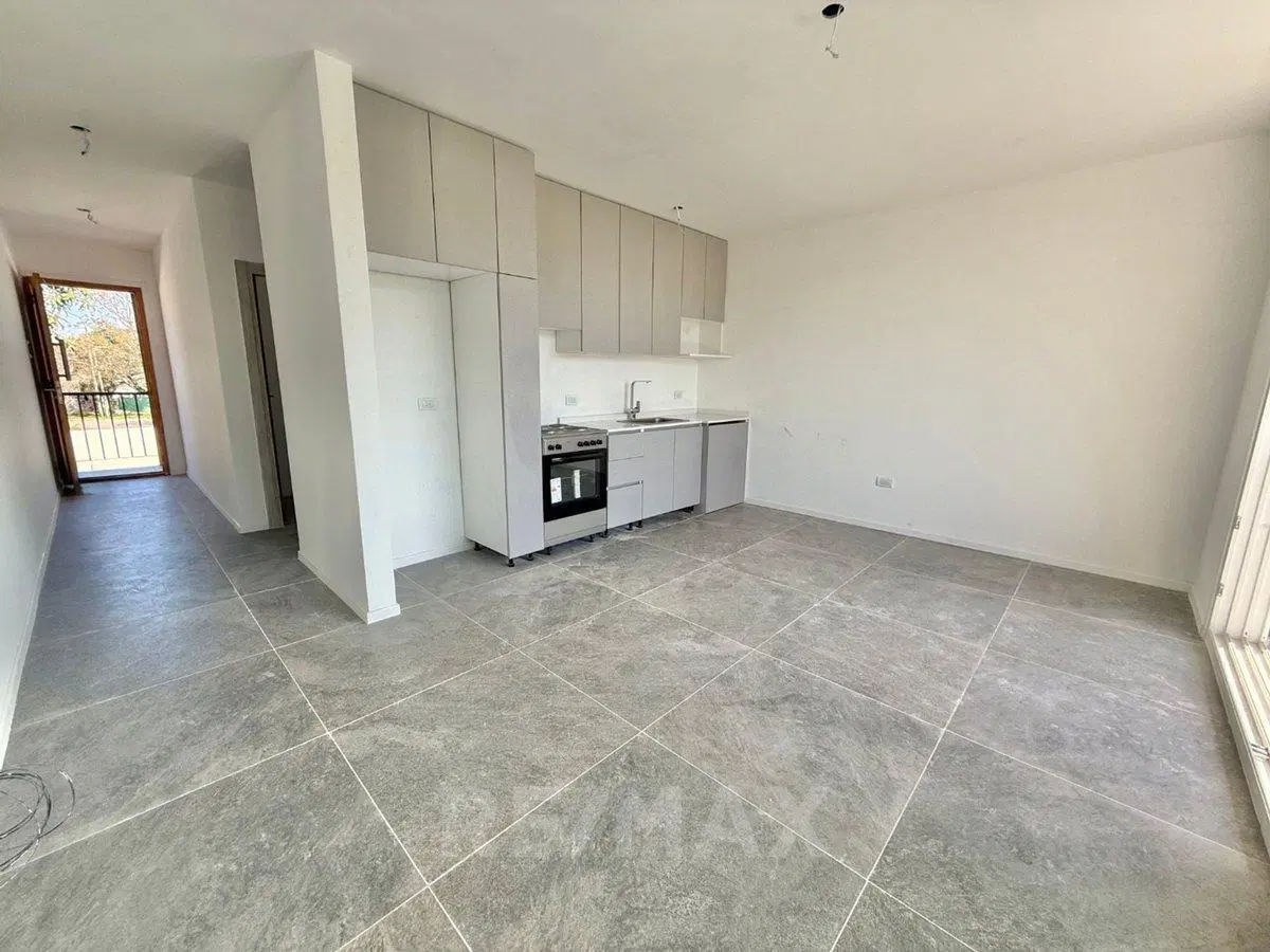 VENTA DPTO 2 AMB PRIMER PISO SARAVI VILLAGE PILAR 2