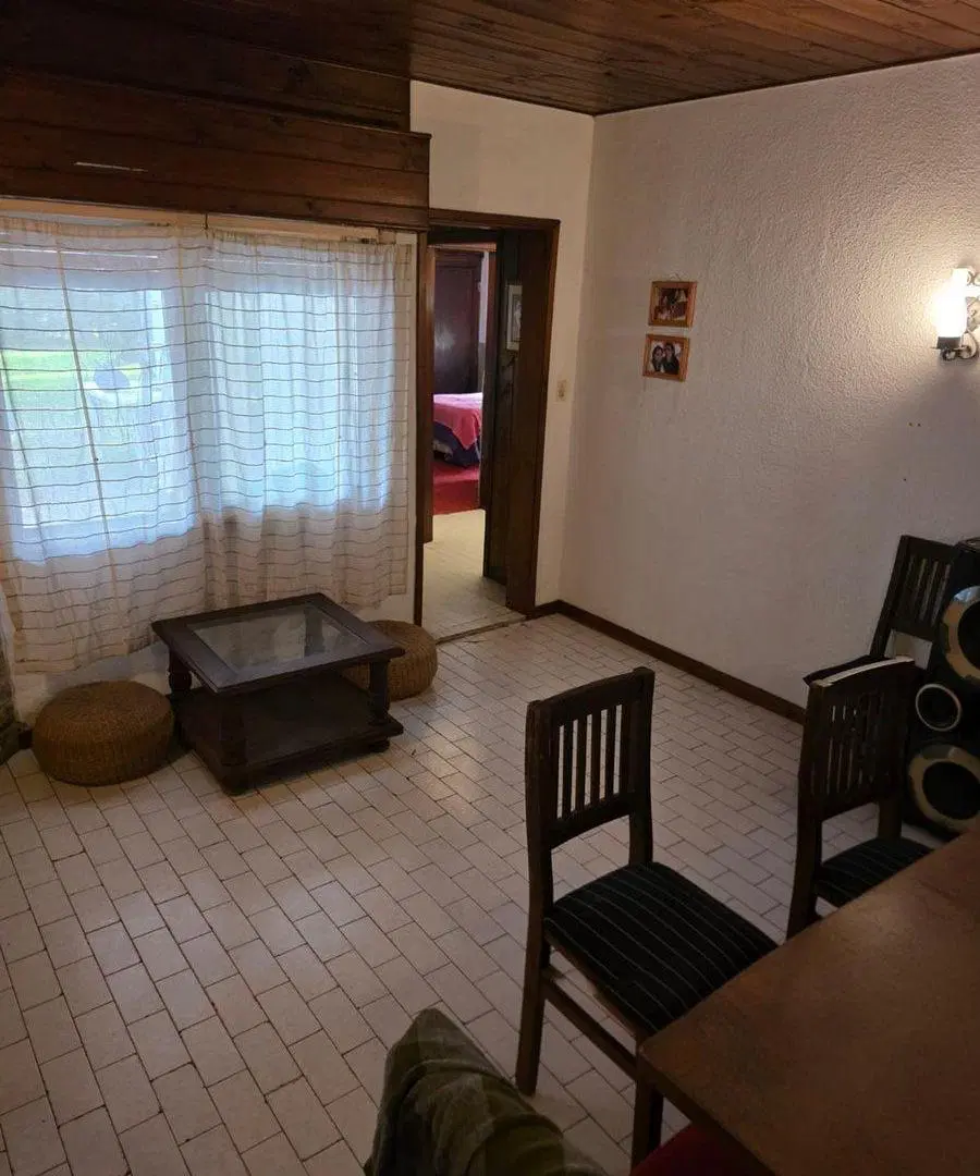 Casa en venta con Gran terreno en José C Paz 3