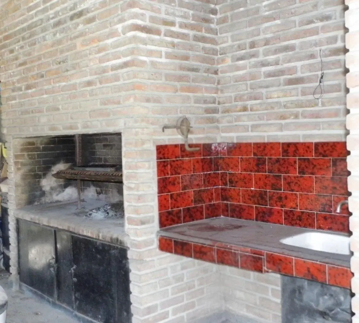 Casa en venta con Gran terreno en José C Paz 4