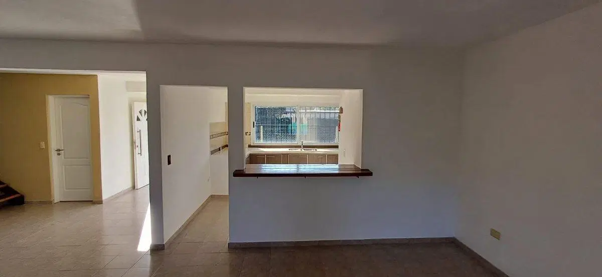 Hermosa casa con pileta en venta Parque  Sakura 3