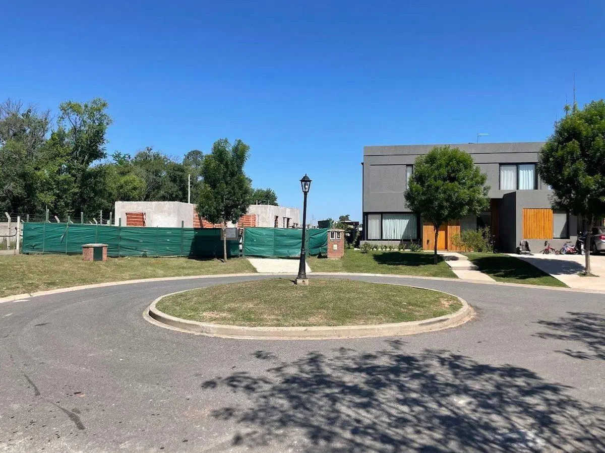 Venta Lote Barrio Privado Santo Tomas en Pilar 4