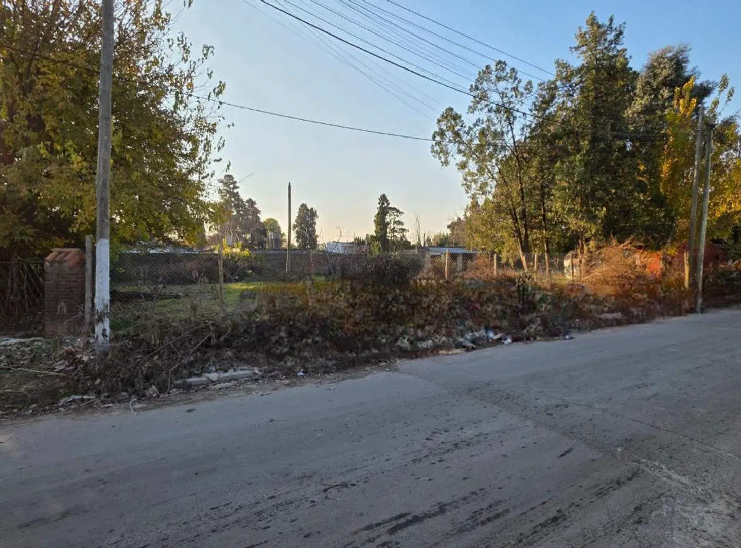 VENTA LOTE 1472M2 CALLE ACCESO A HIGHLAND DEL VISO 2