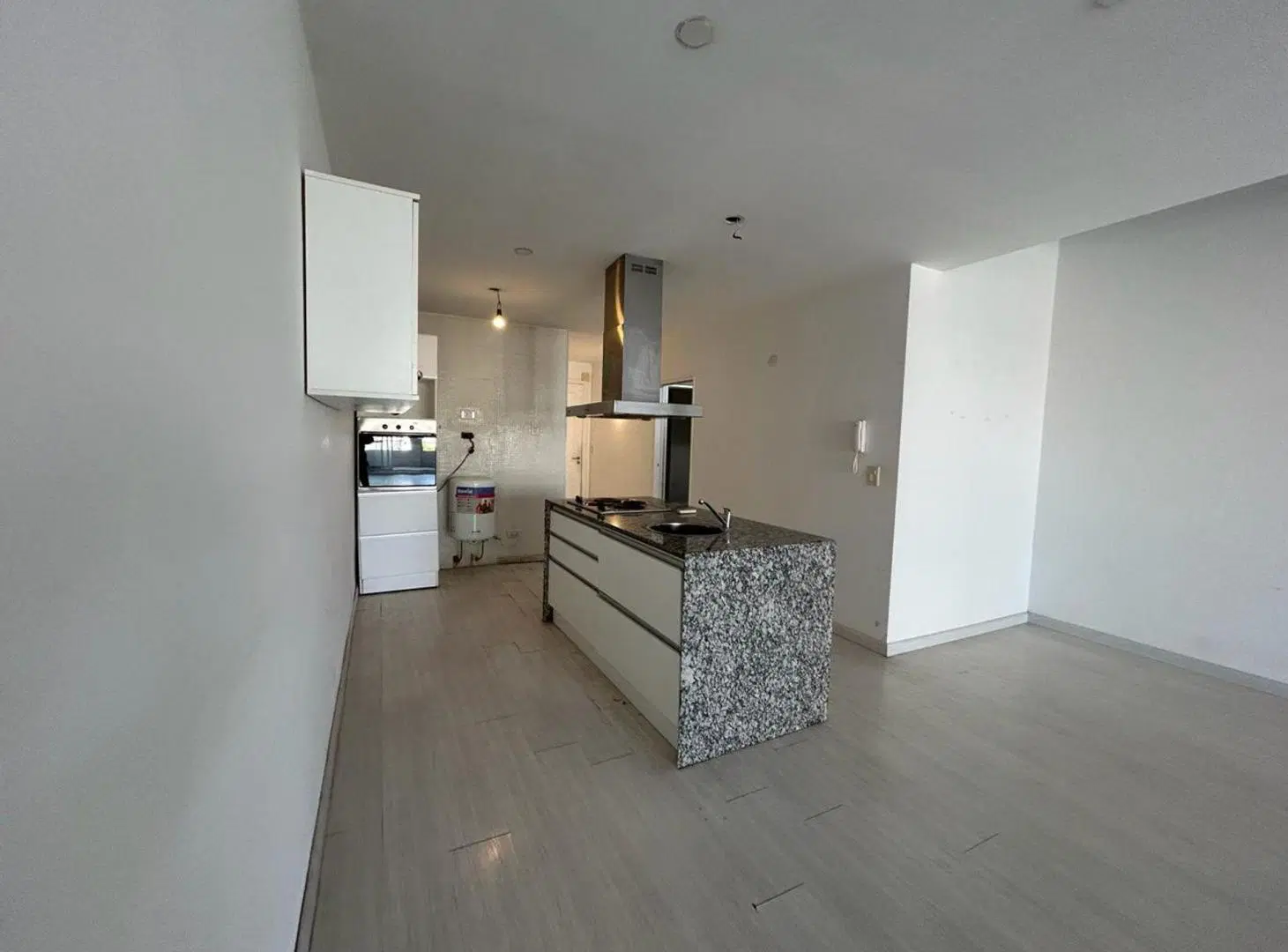 VENTA MONOAMBIENTE EN V. URQUIZA BCON COCH AMENIT 3