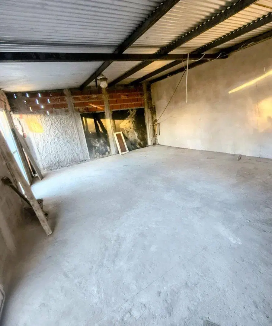CASA MONOAMB EN VENTA GRAL RODRIGUEZ CON PILETA 4