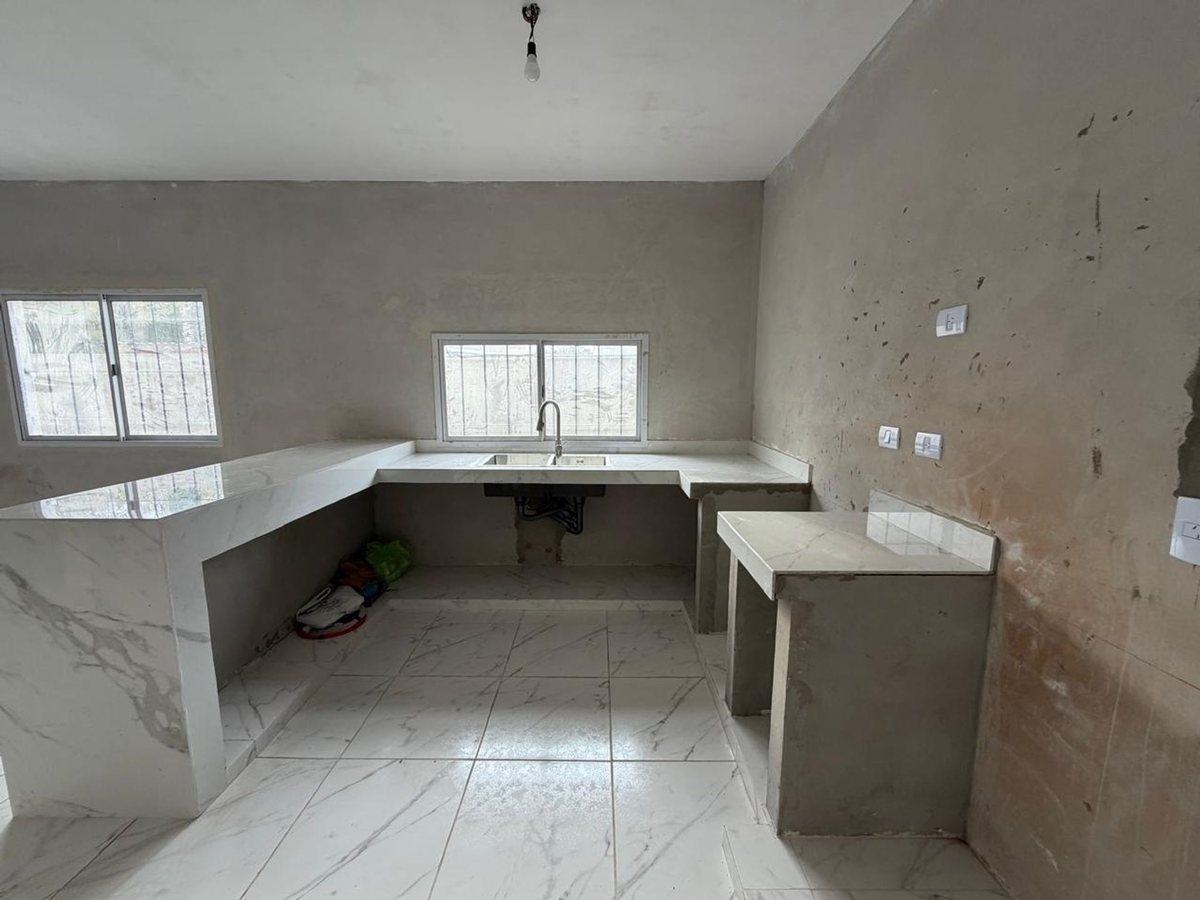 Foto de VENTA CASA 6 AMBIENTES EN LA LONJA PILAR, imagen 3