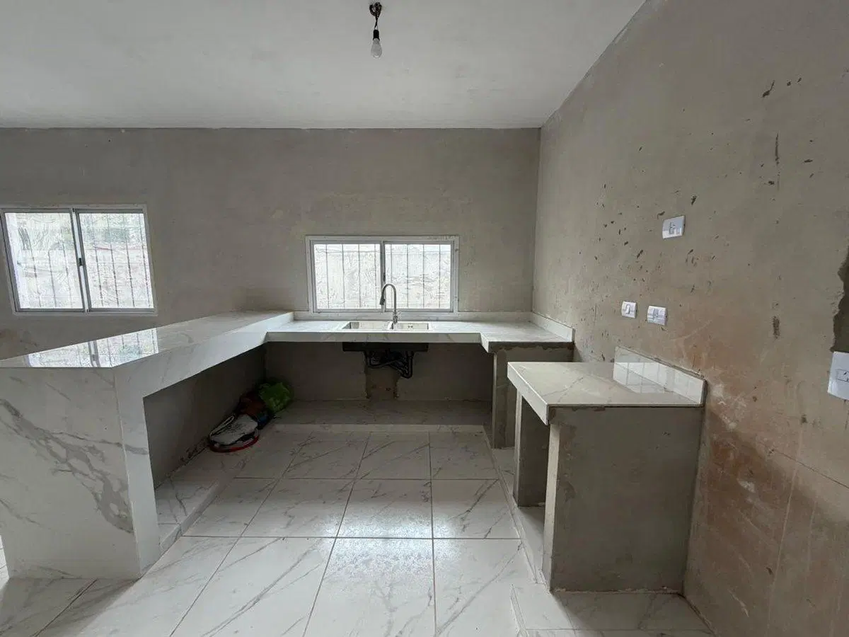 VENTA CASA 6 AMBIENTES EN LA LONJA PILAR 2