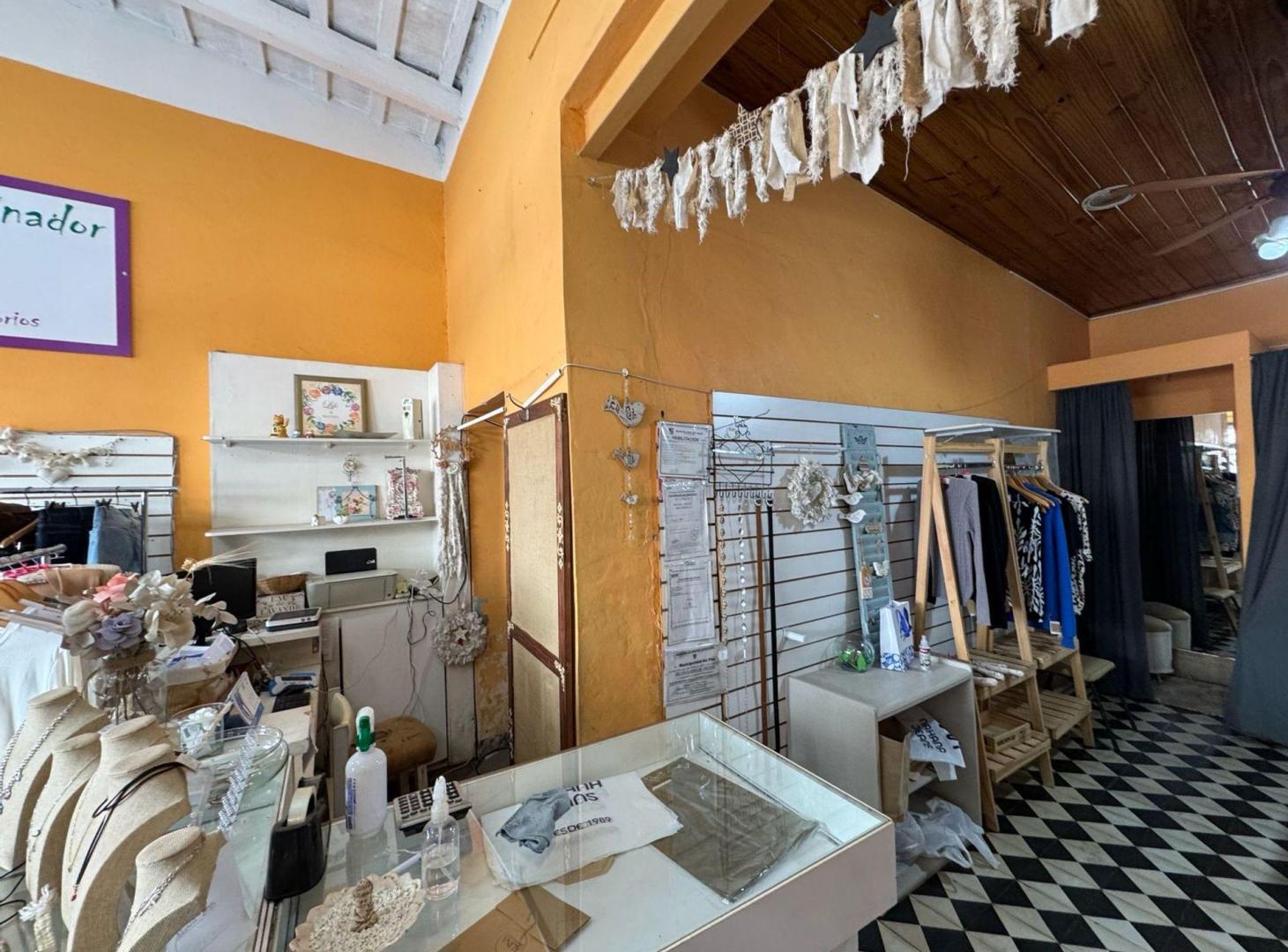 ALQUILER LOCAL PILAR CENTRO PEDRO LAGRAVE AL 600