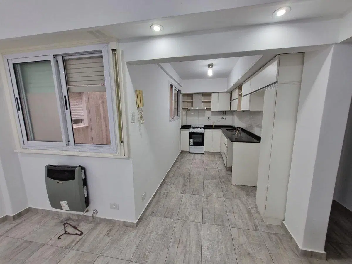 VENTA DEPARTAMENTO TRES AMBIENTES CABALLITO 4