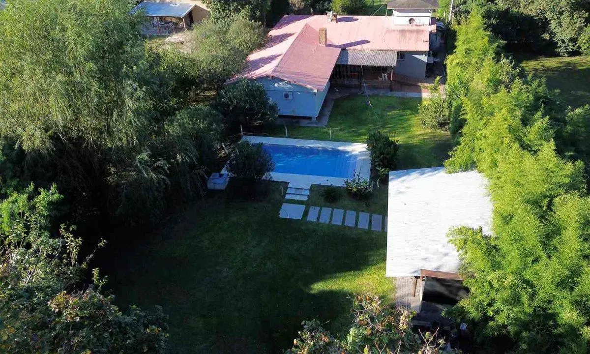 VENTA CASA 5 AMB LOTE 2350 M2 LOMA VERDE PILETA 4