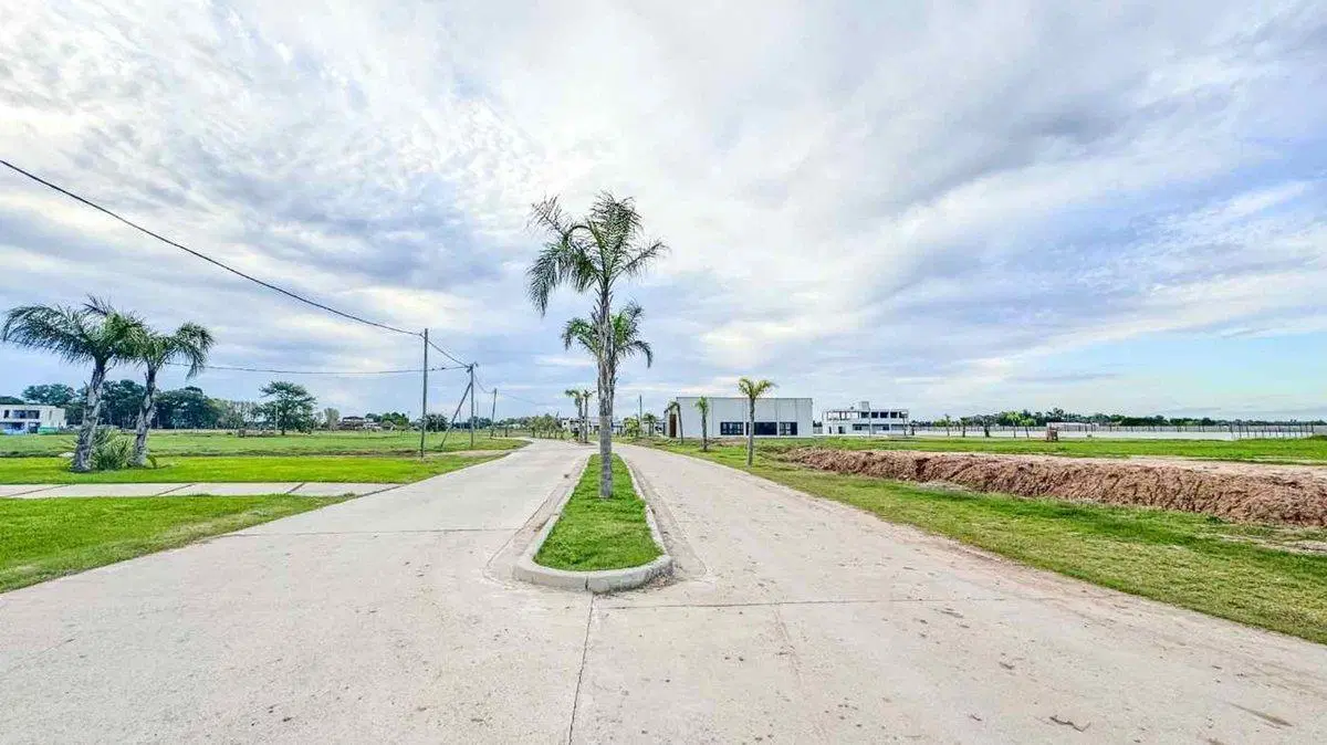 VENTA TERRENO 664 M2 CENTRAL LAGOS DE CANNING II 2