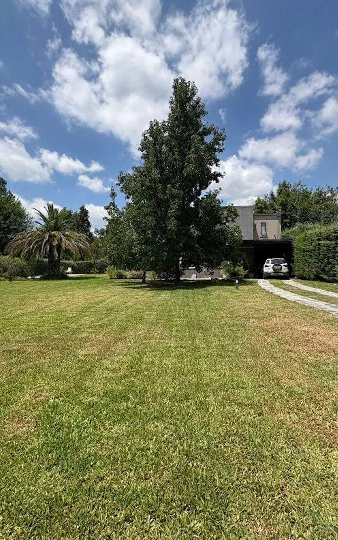 VENTA CASA APTA CREDITO EN SEGUNDAS COLINAS PILAR 3