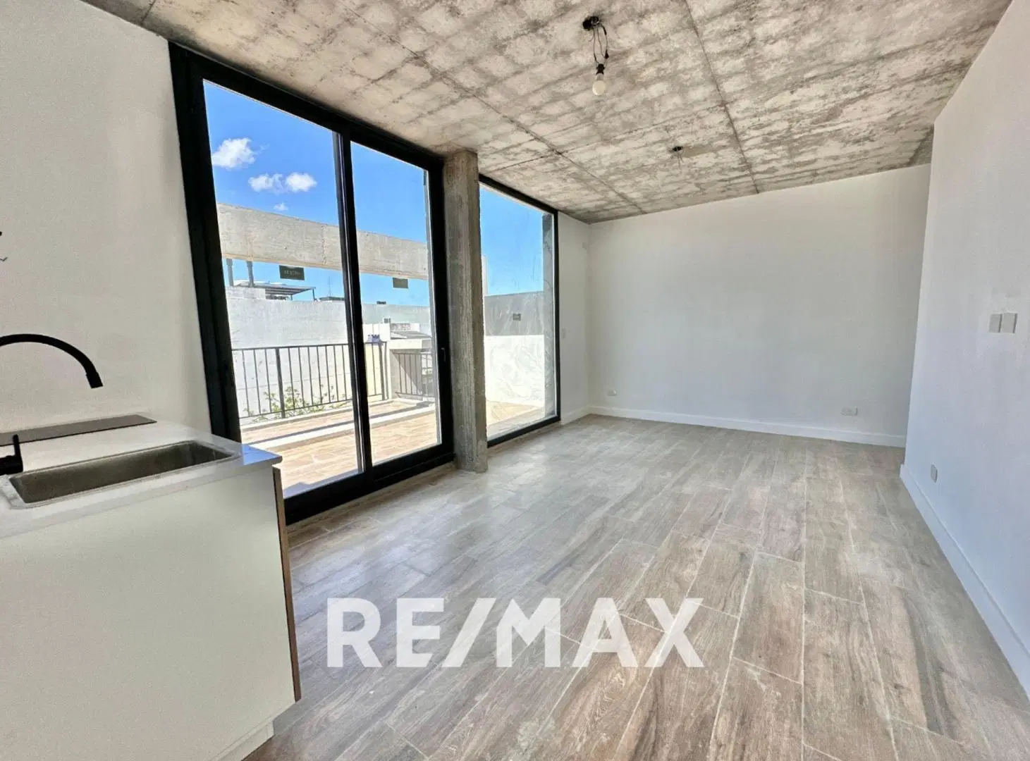 VENTA OFICINA MONOAMB. VILLA URQUIZA APTO CREDITO 3