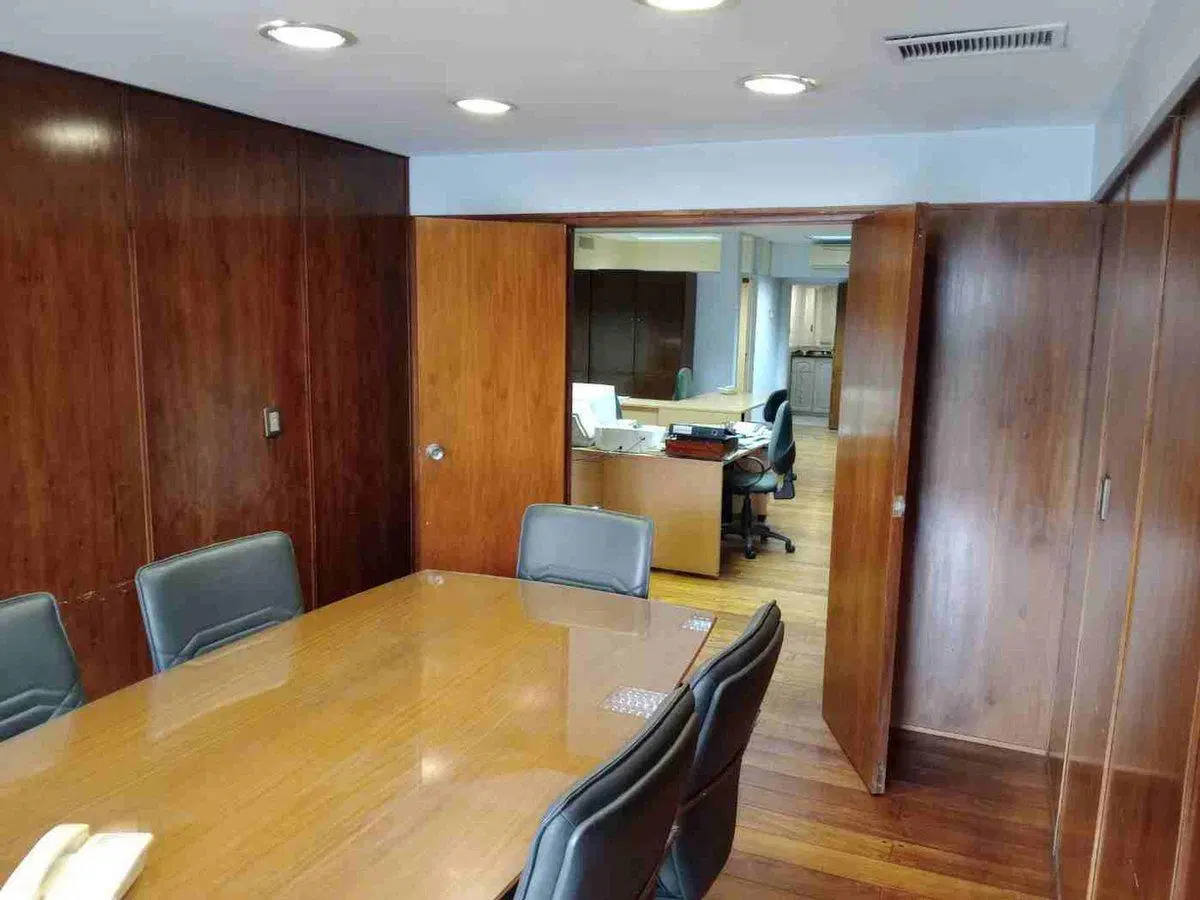 VENTA OFICINA MICROCENTRO 250MTRS DEL OBELISCO 5
