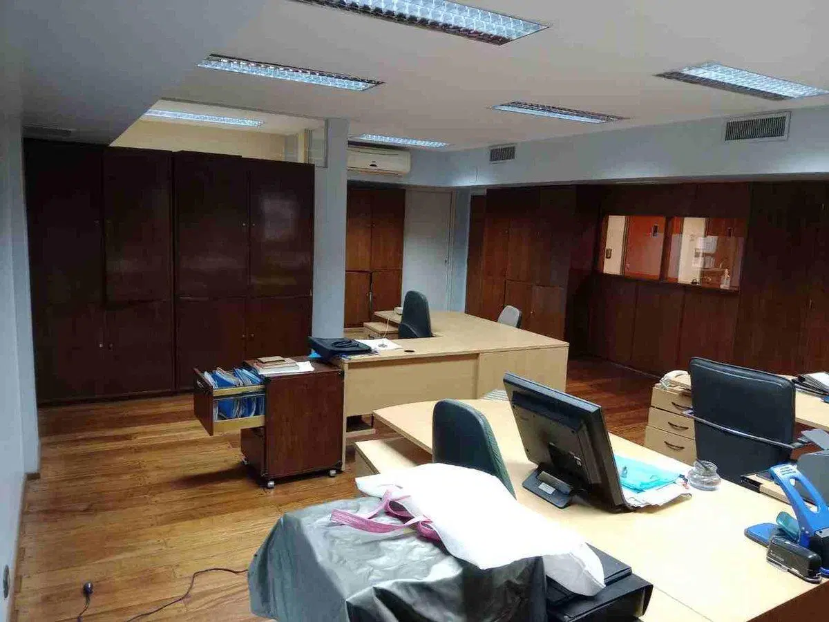 VENTA OFICINA MICROCENTRO 250MTRS DEL OBELISCO 3