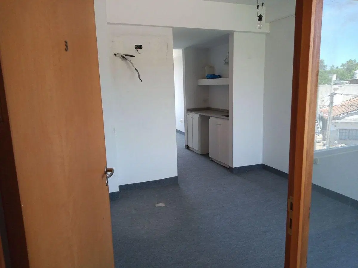 OFICINA EN VENTA - KM 41 Pilar 2
