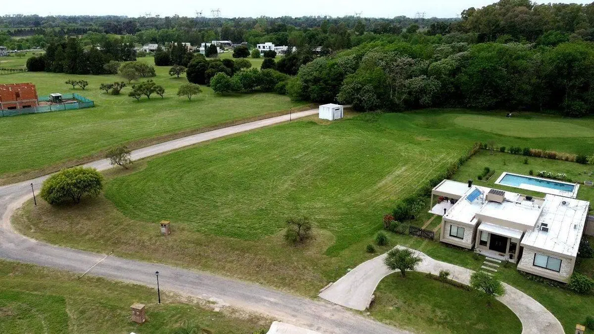 VENTA  MEDAL COUNTRY PILAR LOTE 1323 M2 FINANCIADO 3